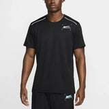 Nike Miler Short Sleeve Graphic Running Challenger T-shirt/Short Set Black/Grey