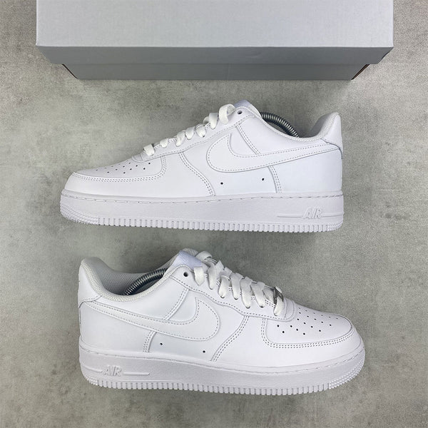 Nike Air Force 1 '07 White Trainers – StockUK