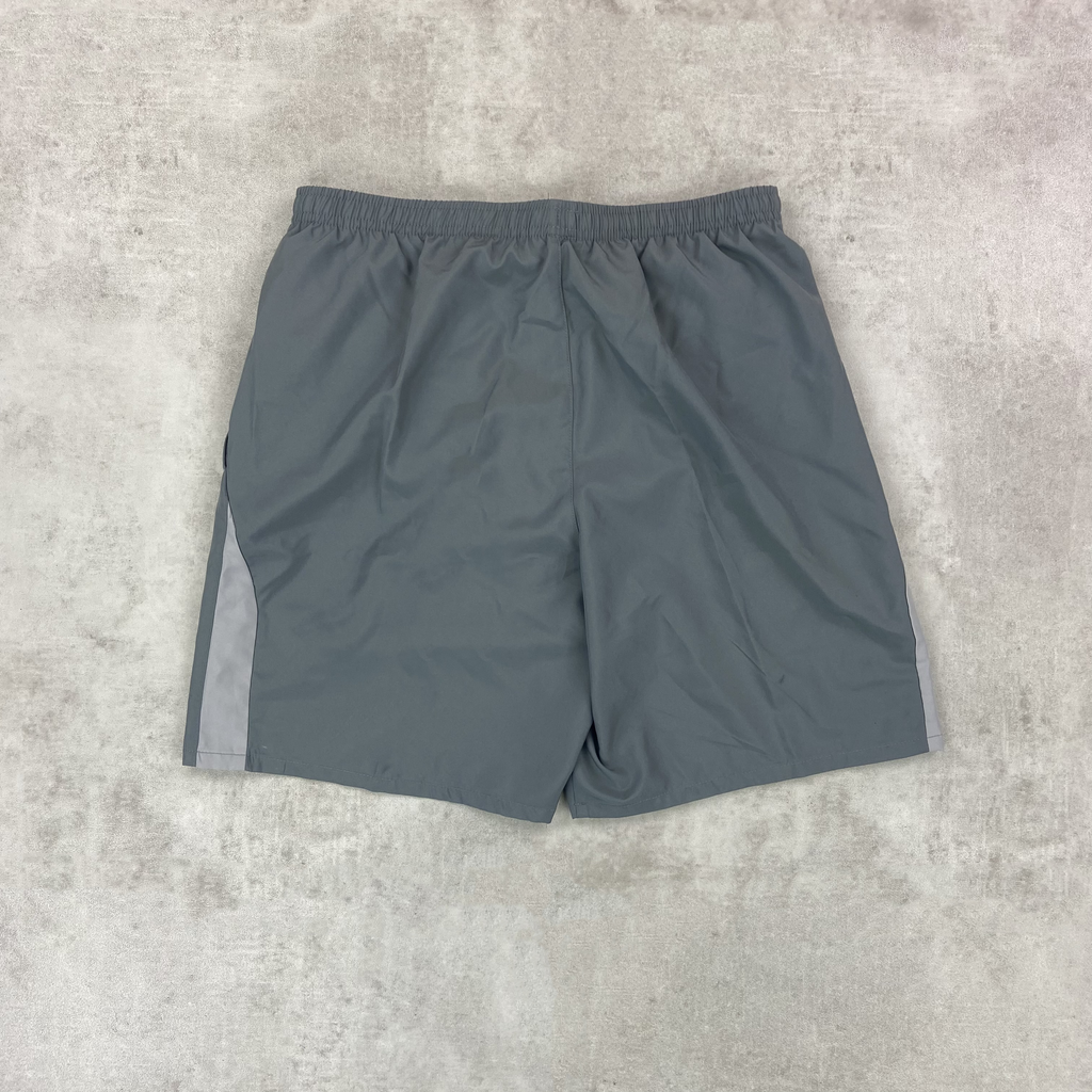 Nike Challenger Shorts Grey – StockUK